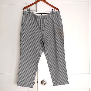 Ann Taylor cropped blue and white pants 16.